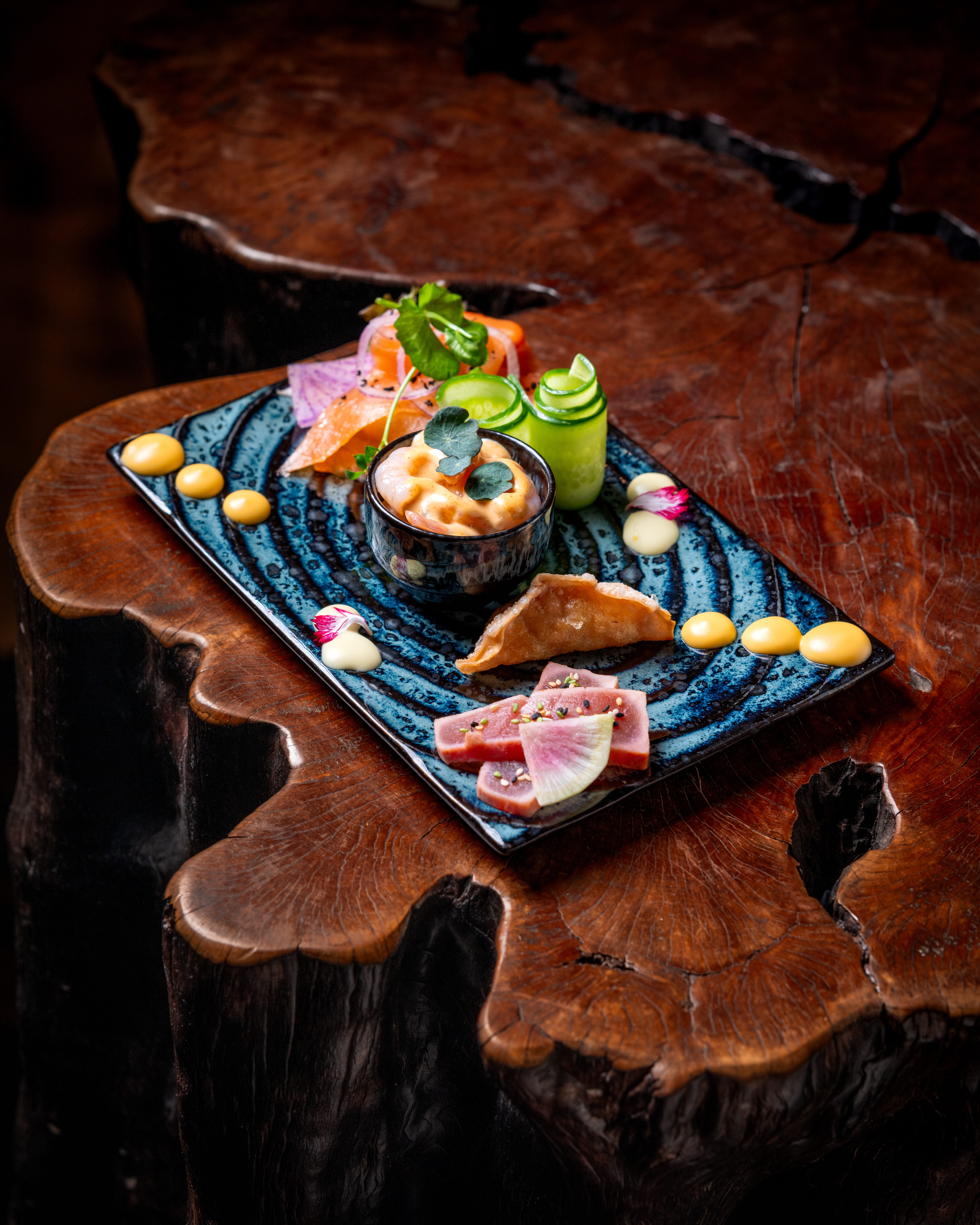 Deluxe sushi rolls van CATCH Sushi & Streetfood