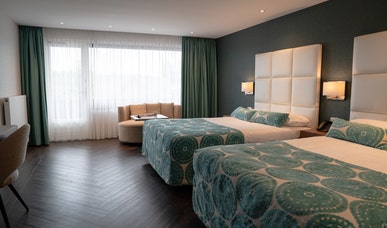 Komfort-Zimmer mit 2 Queensize-Betten Komfort-Zimmer mit 2 Queensize-Betten
