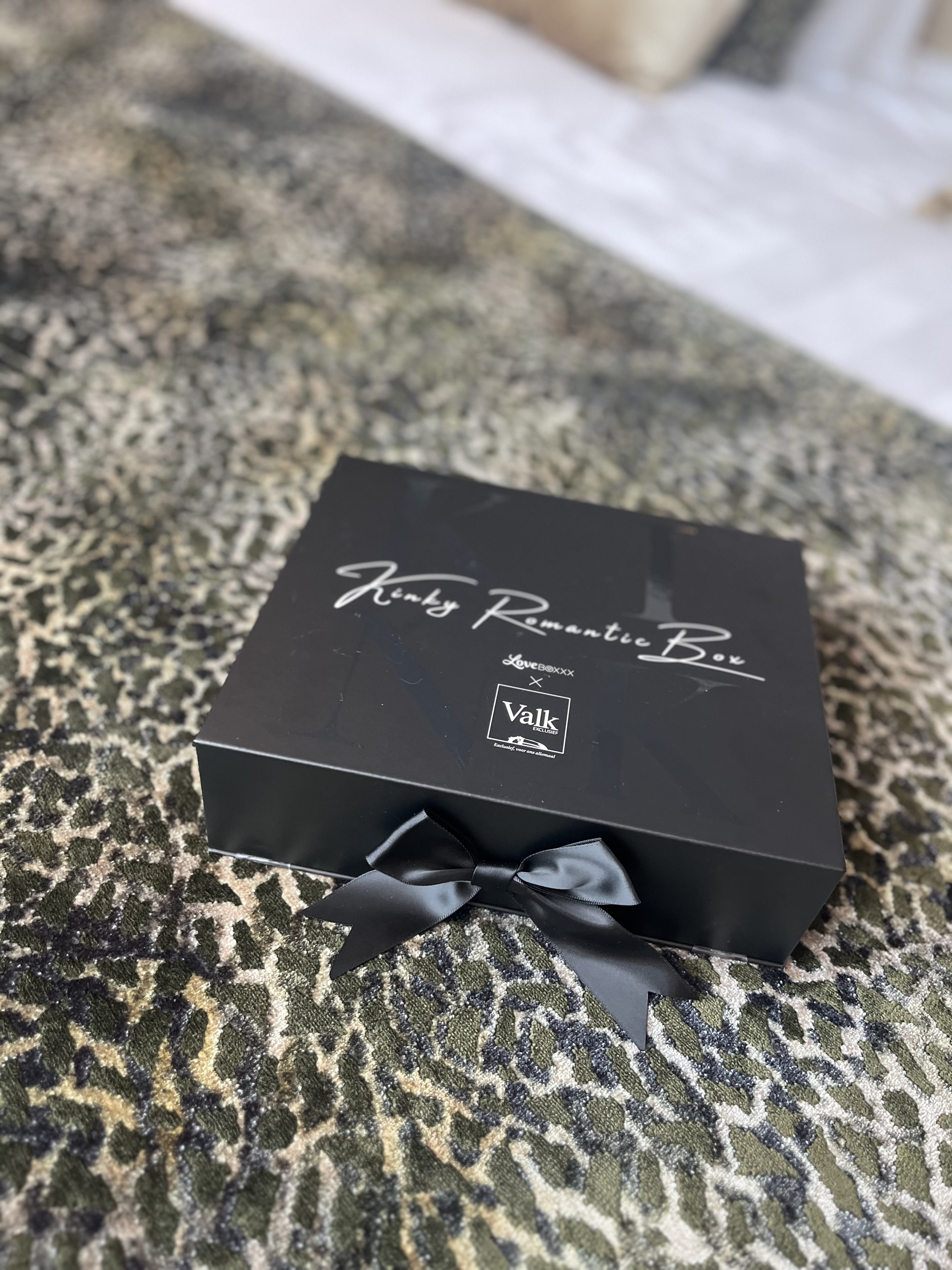 Kinky Romantic Box