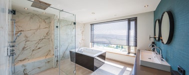 Hotel Duesseldorf - Suite Sale arrangement Hotel Duesseldorf - Suite Sale arrangement