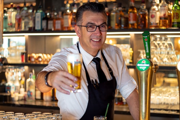 Barmedewerker | Barman | Barvrouw Barmedewerker | Barman | Barvrouw