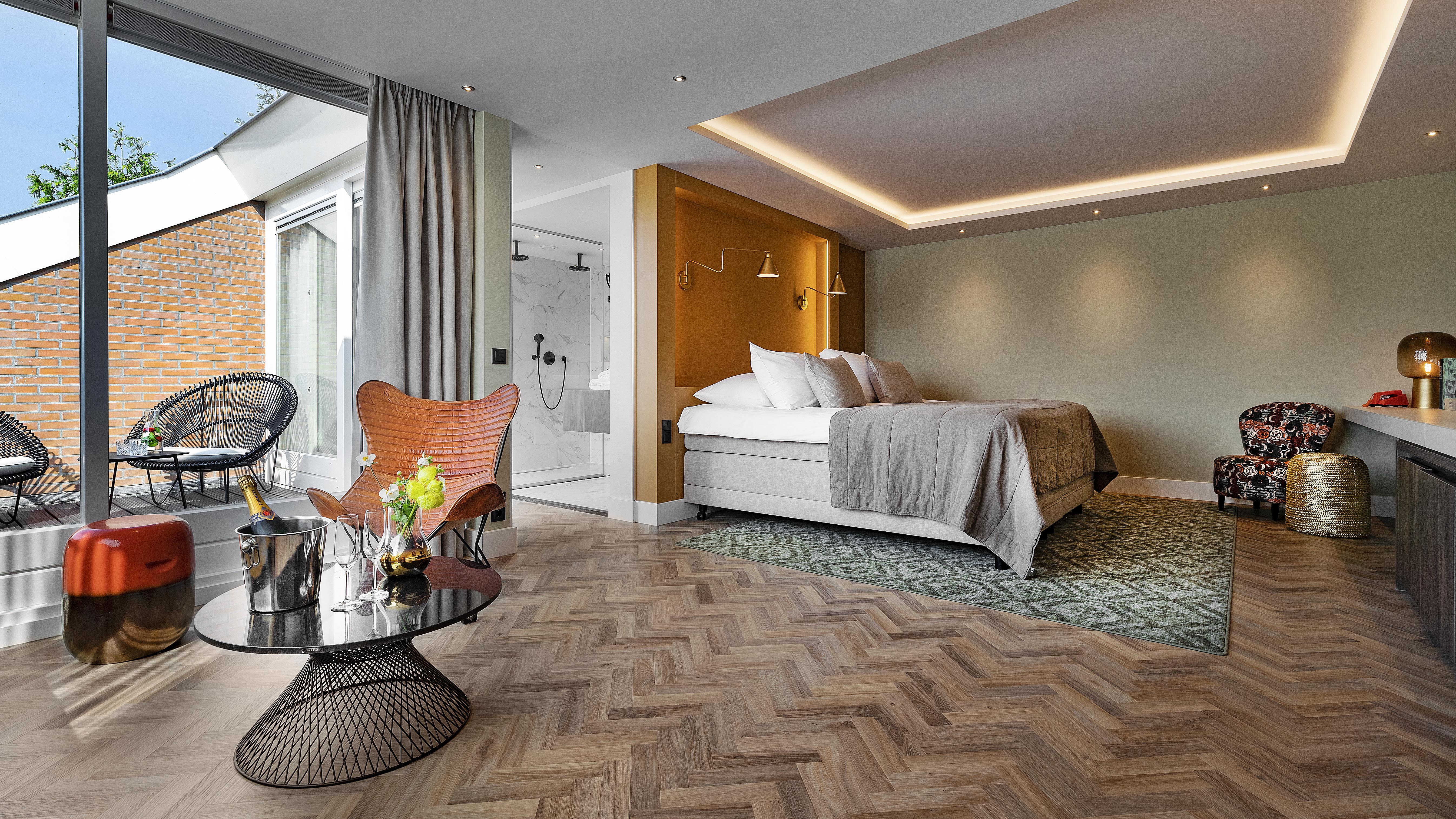 Hotel Emmeloord - Luxury Suite offer