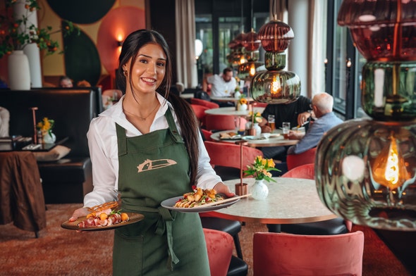 Medewerker bediening Medewerker bediening