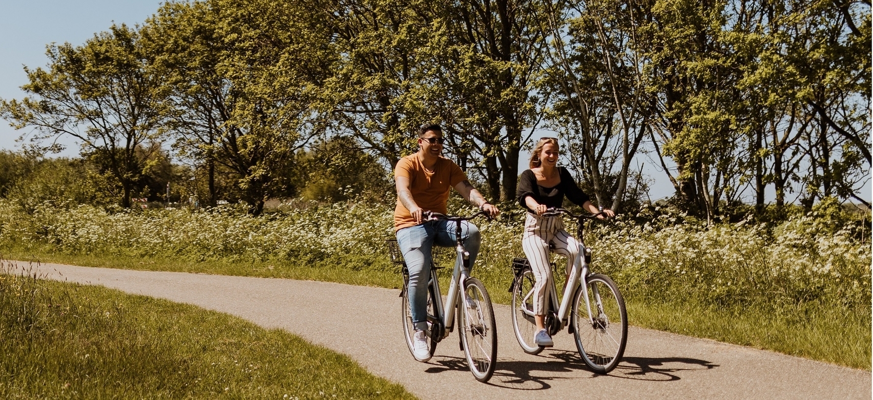 Explore Apeldoorn and more by Bike!