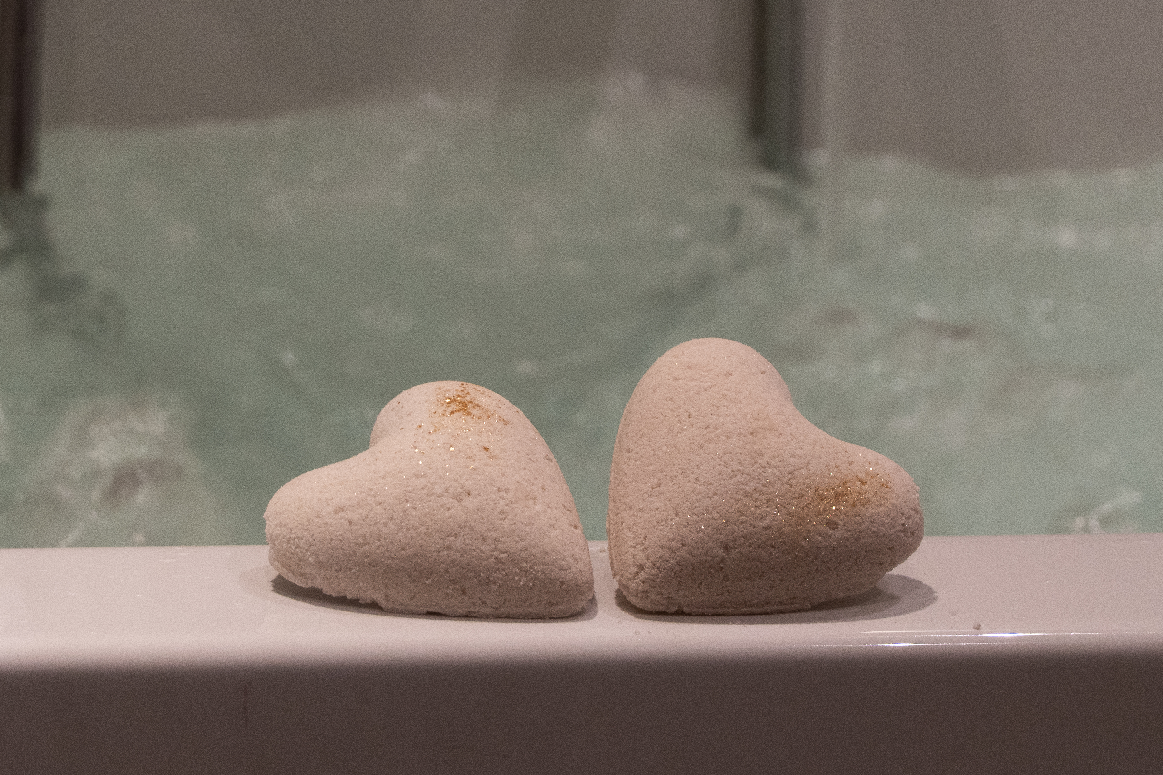 Bath bomb