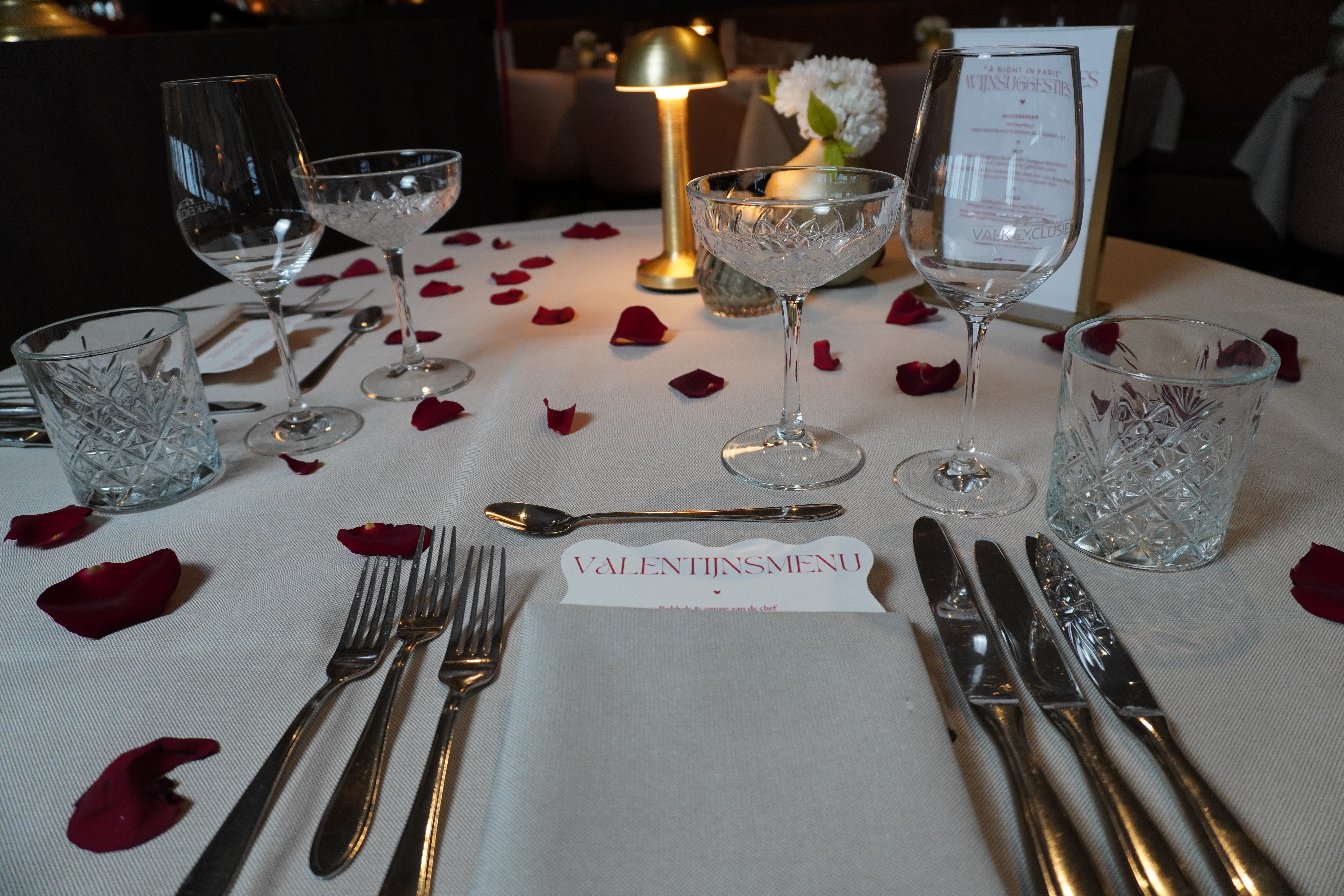 Valentijnsdag diner "A night in Paris"