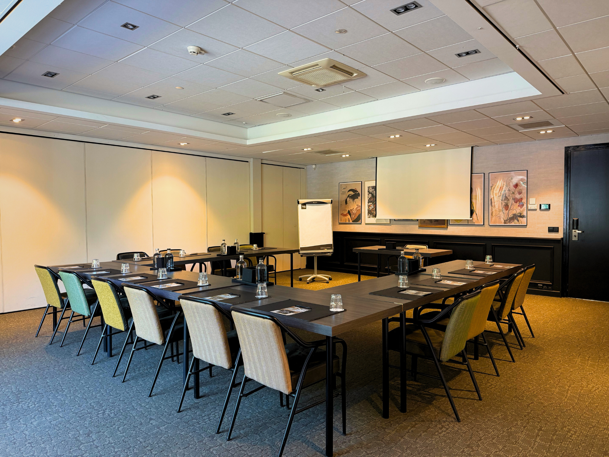 1/2 Comfort Arrangement