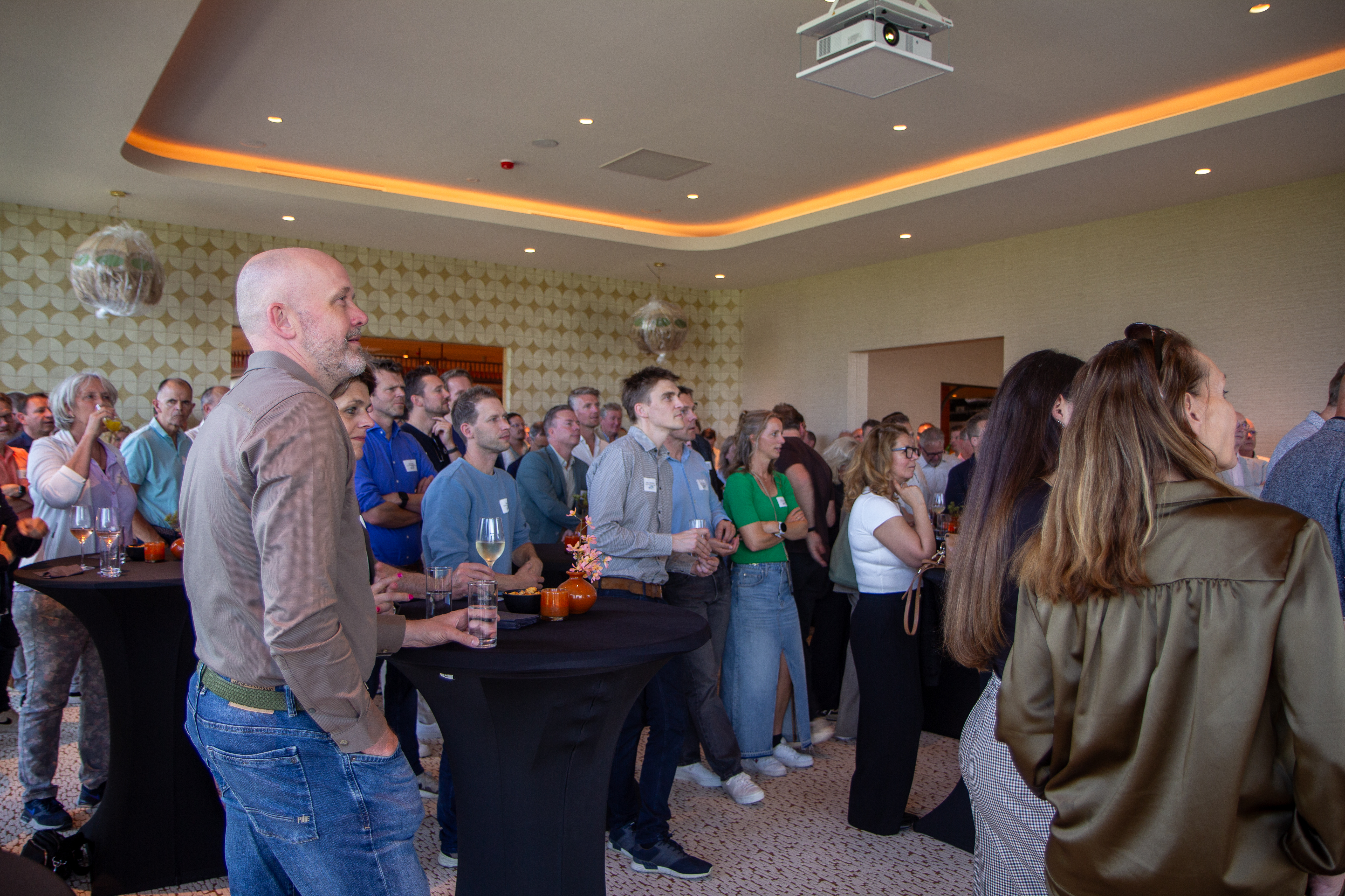 Onbezorgd meeten en vieren