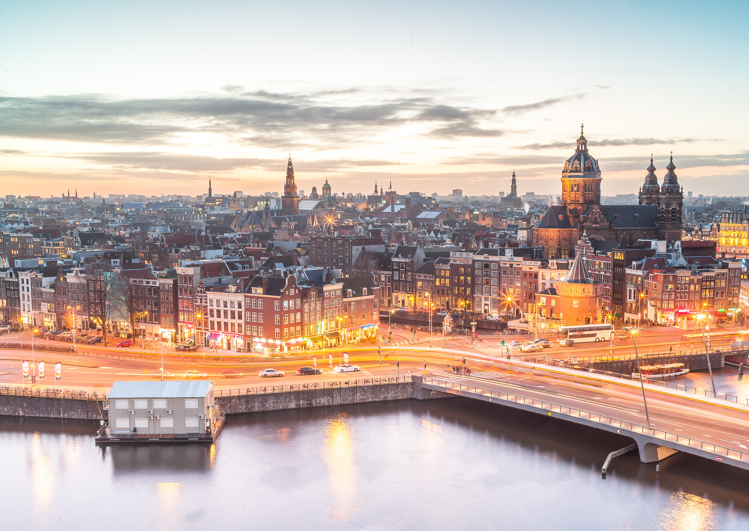 Hotel Amsterdam Zuidas - Magical Days