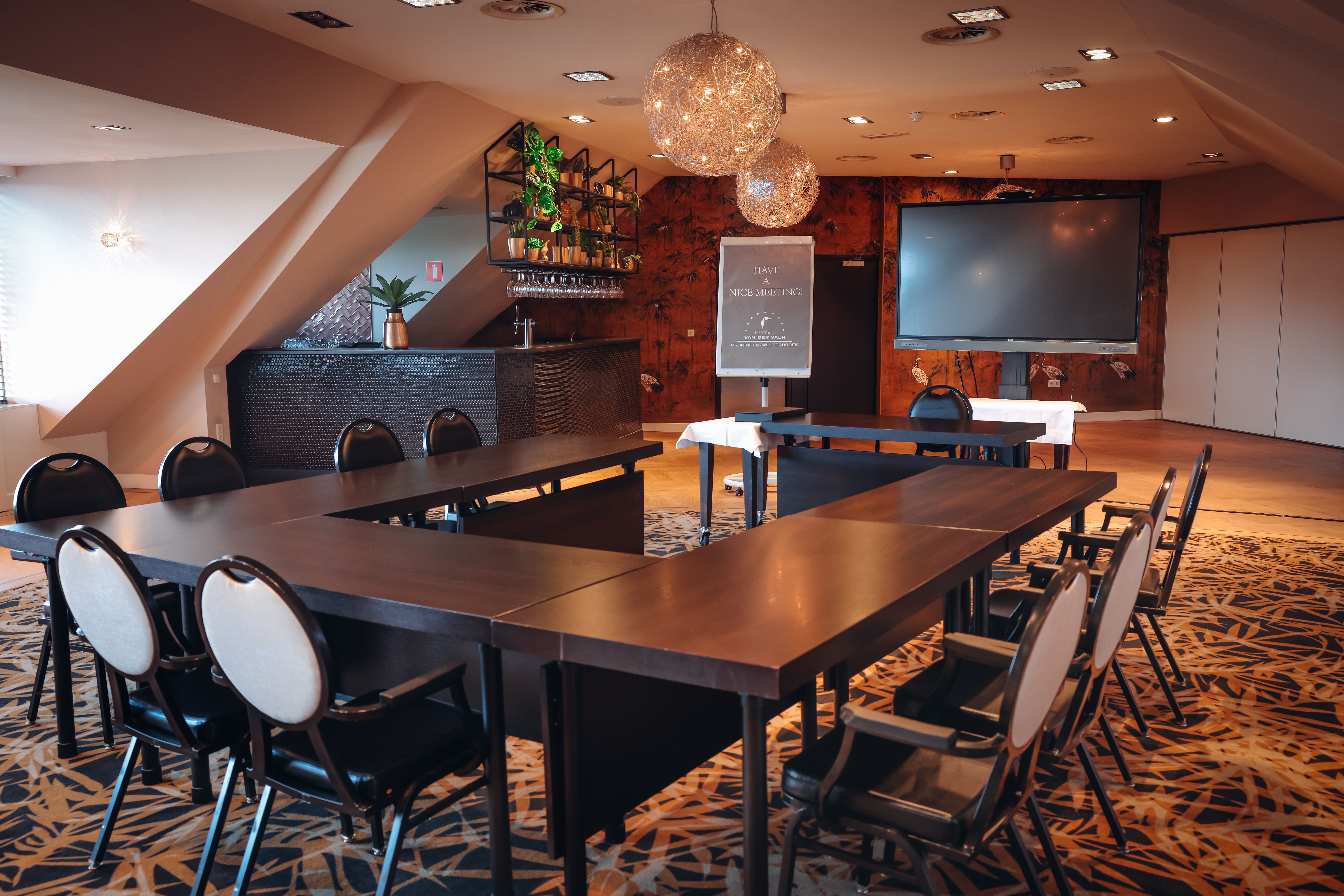 Bird’s Eye (140 m²)