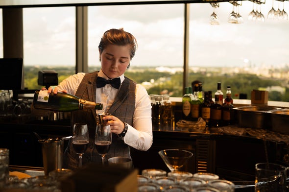 Medewerker Bediening Rooftop (FT/PT) Medewerker Bediening Rooftop (FT/PT)