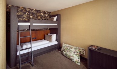 Familienzimmer - Gartenseite Familienzimmer - Gartenseite