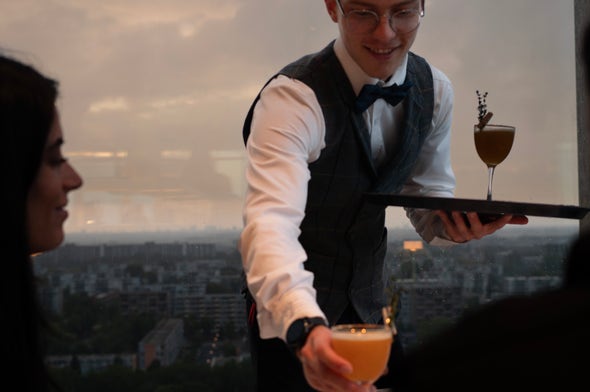 Medewerker Bediening Rooftop (FT/PT) Medewerker Bediening Rooftop (FT/PT)