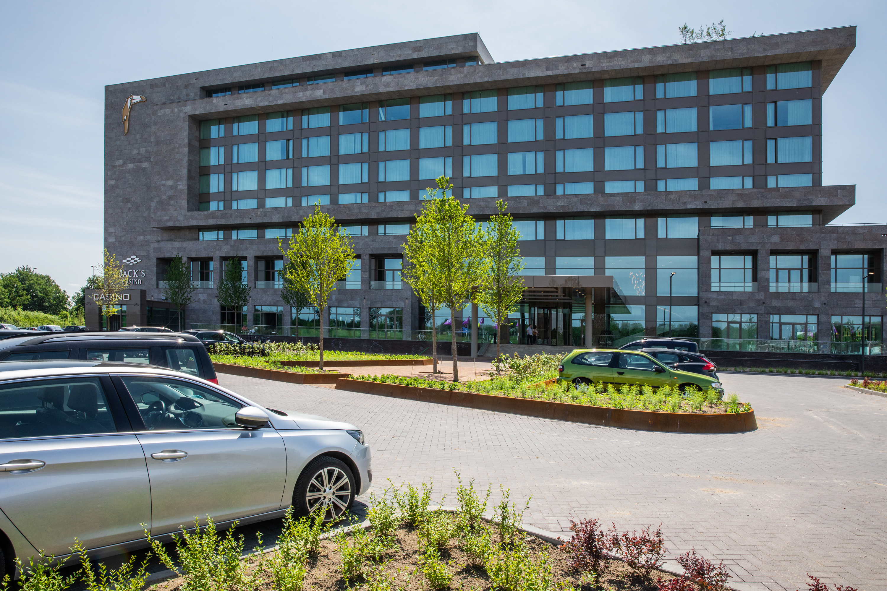 Parkeren van der Valk hotel Tilburg