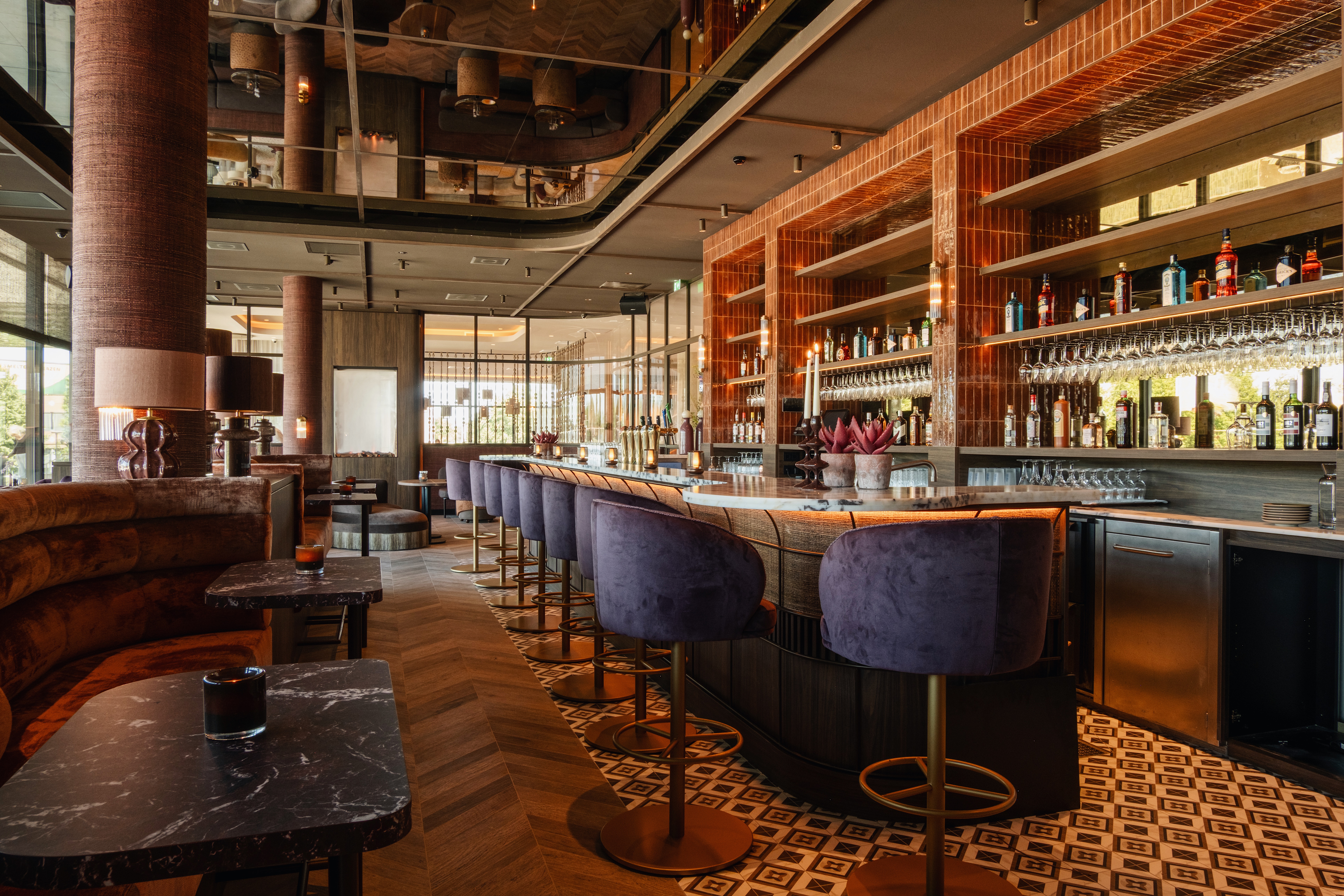 Hotelbar - avonden die blijven hangen