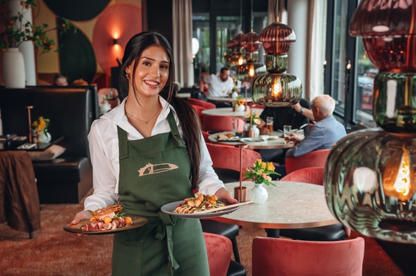 Medewerker bediening Medewerker bediening