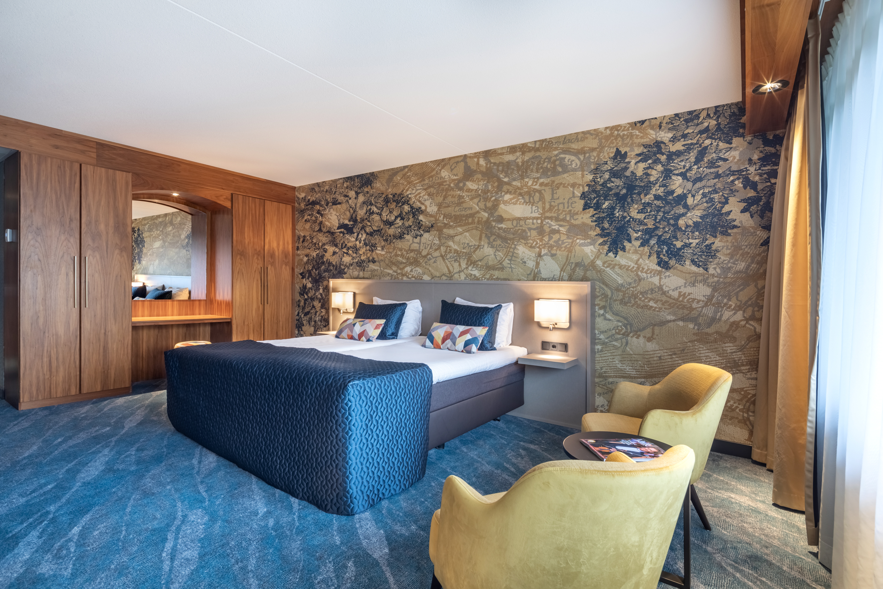 Comfort room - parking side