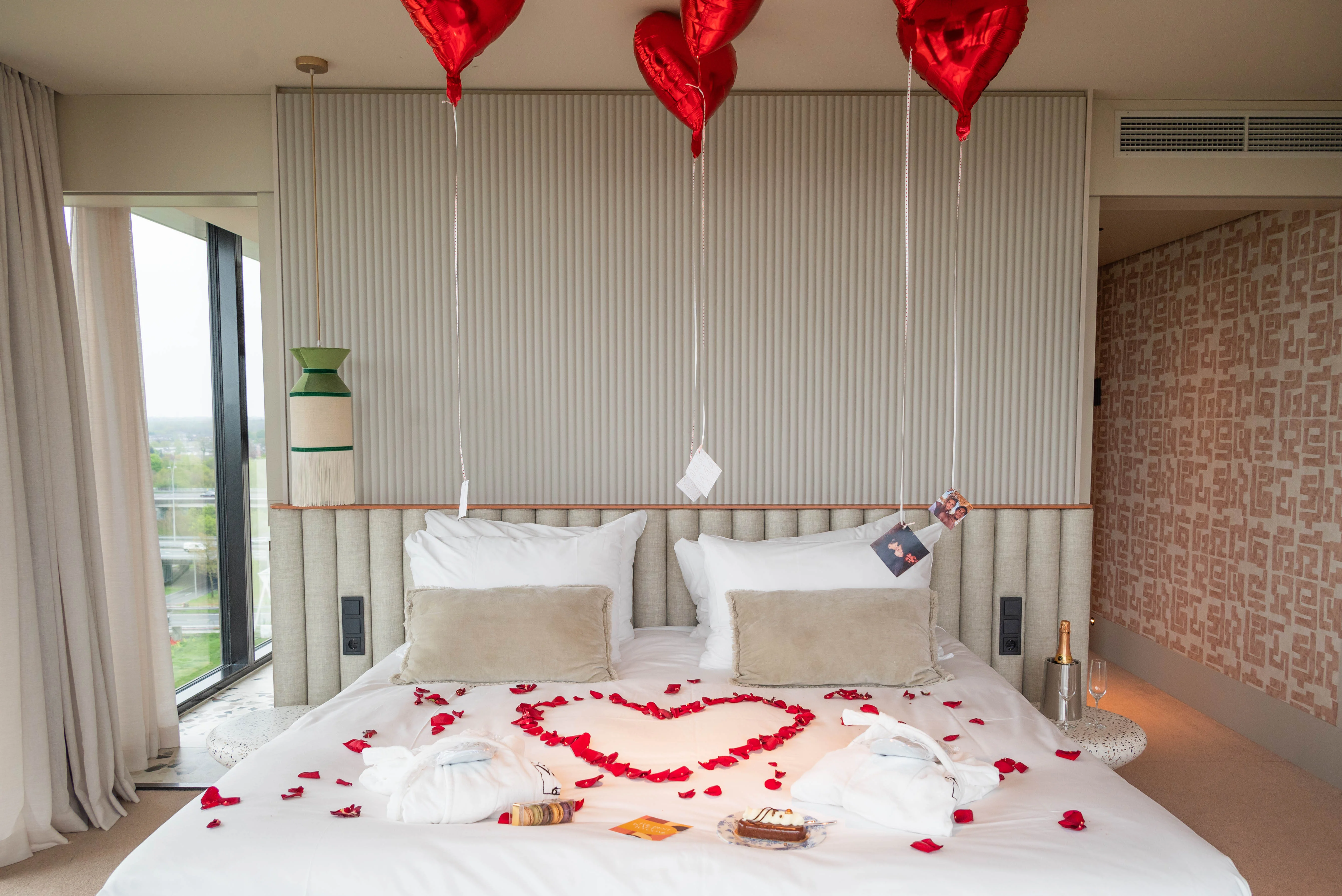 Handgeschriebene Karten oder Ballons