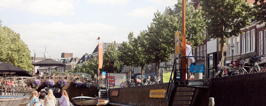 Sloep huren Hotel Leeuwarden