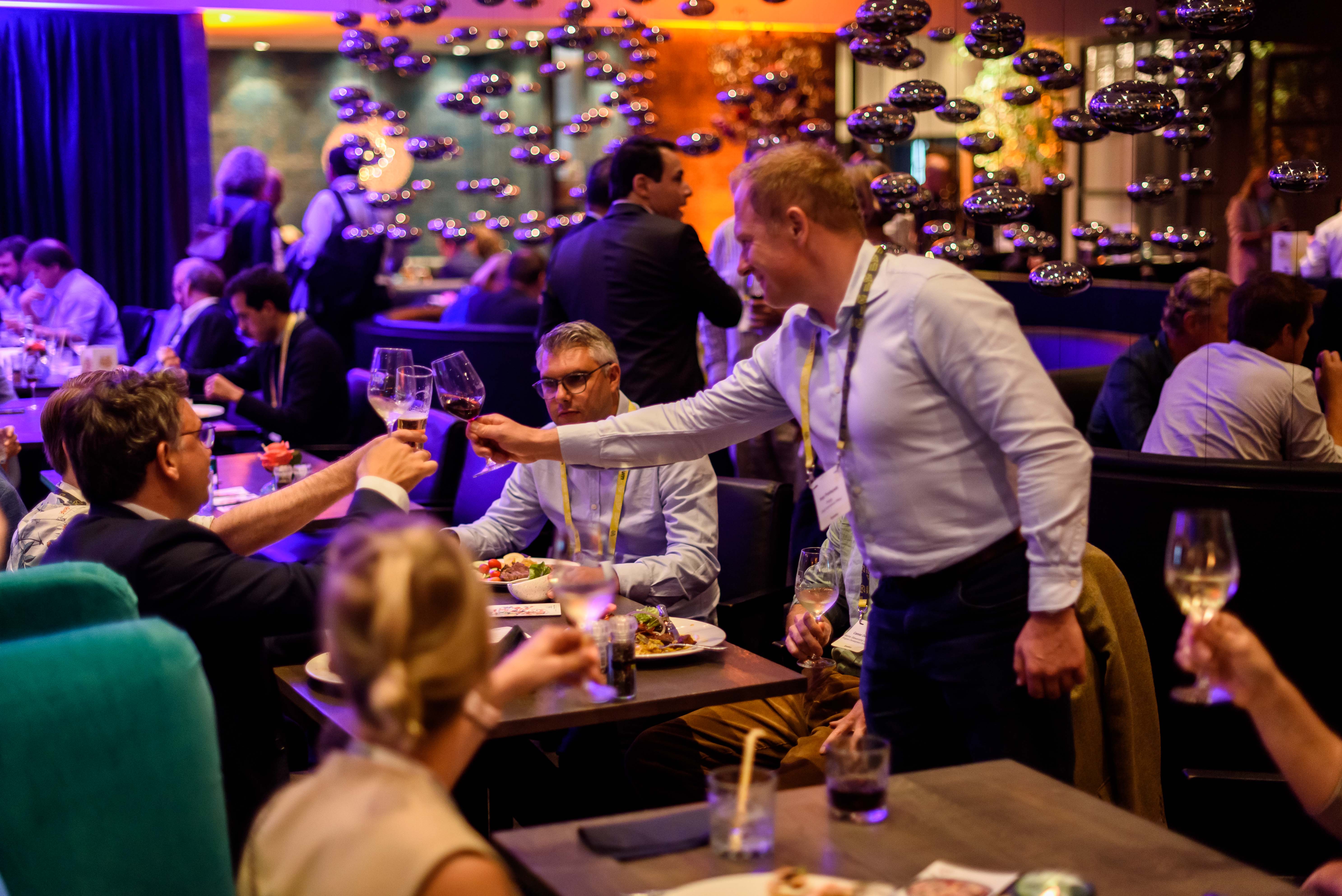 Bedrijfsfeest op maat op drie locaties