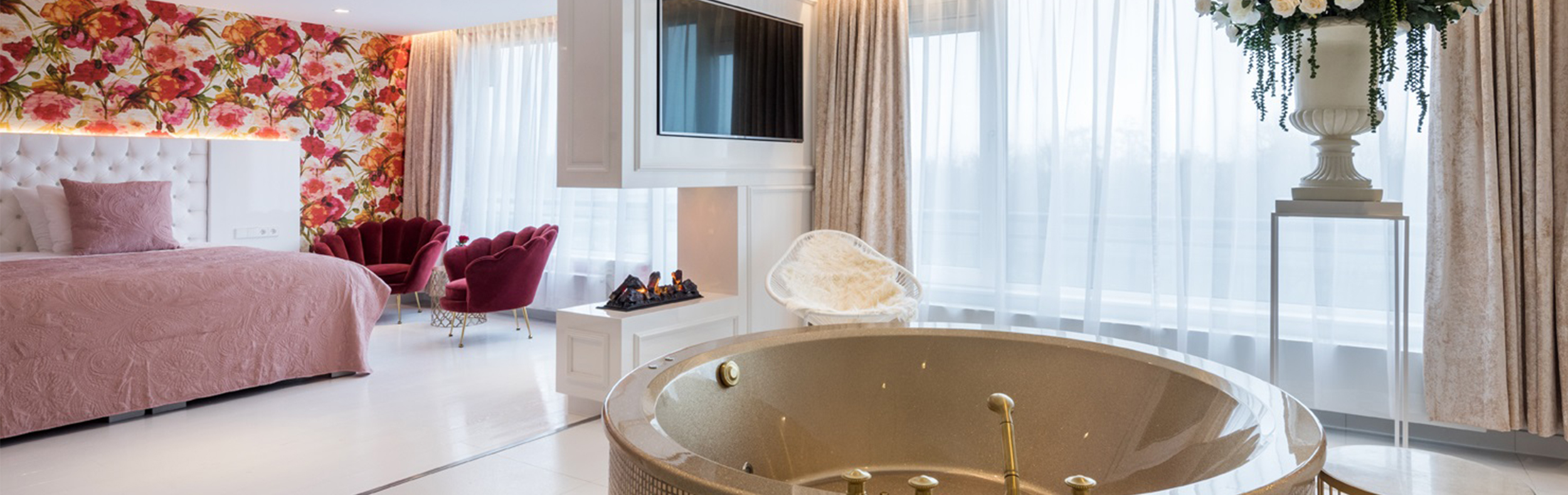 View the suites of our hotels