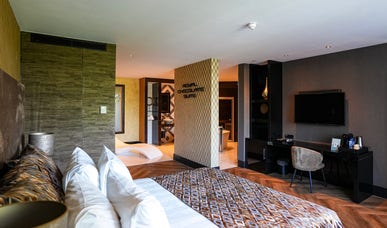 Royal Suite Chocolate Royal Suite Chocolate