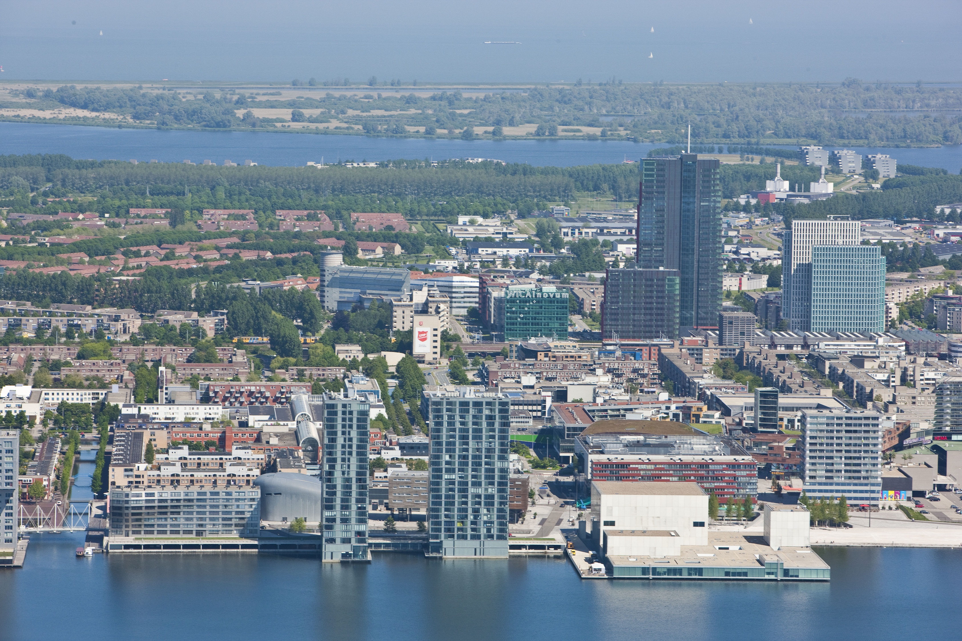 Nachtje weg in Almere