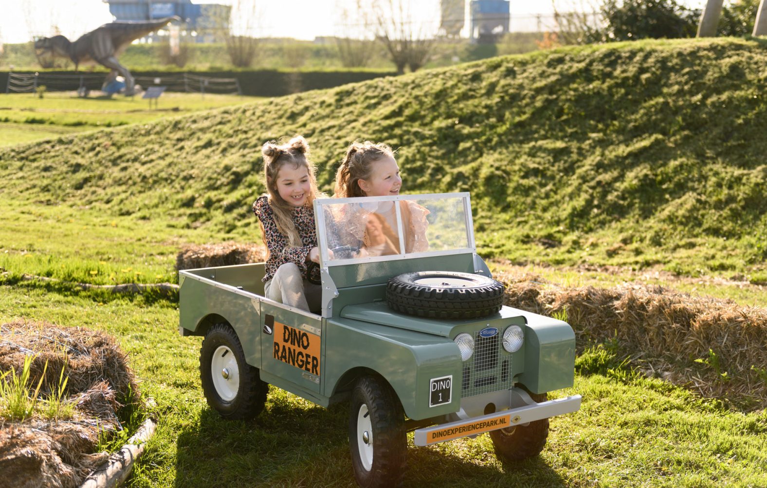 Dino Experience Park & Jurassic Golf