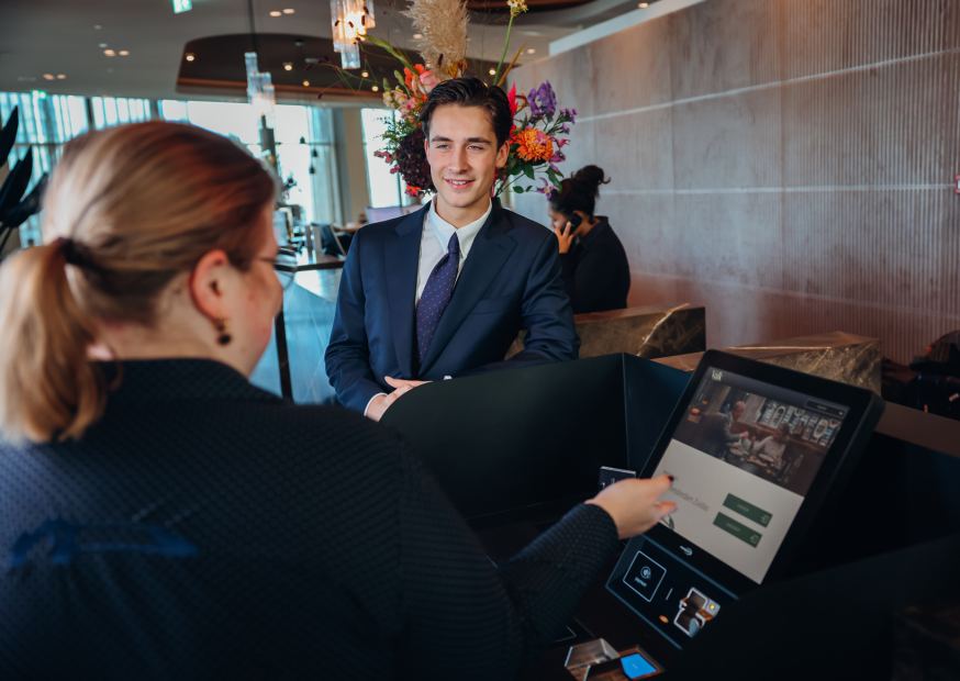Front Office Shiftleader