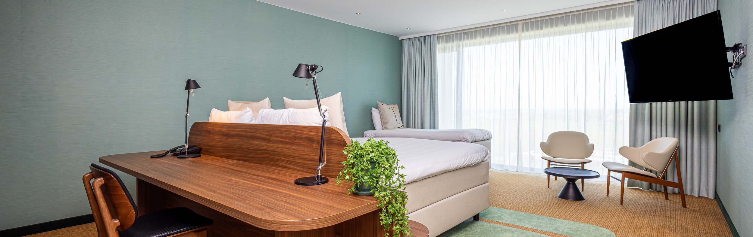 Deluxe 3 person room