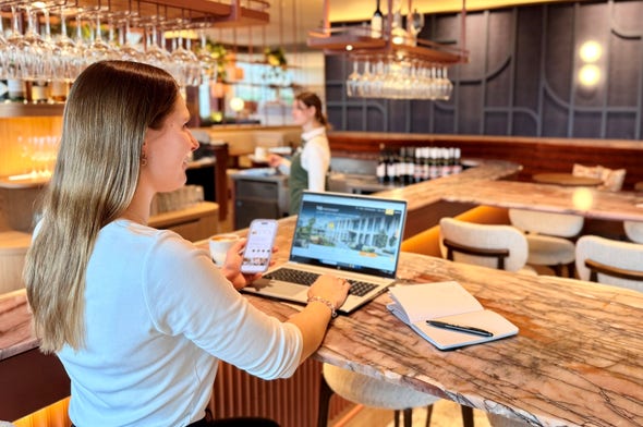 Werkstudent:in Social Media (m/w/d) Werkstudent:in Social Media (m/w/d)